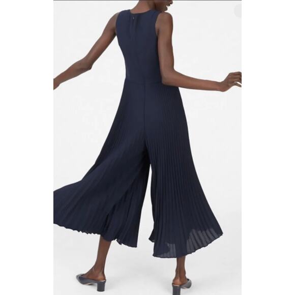Club Monaco Jumpsuit 4 Navy Pleated Wide Leg Chic Glam Evening, Luxury Satiny - Picture 5 of 13